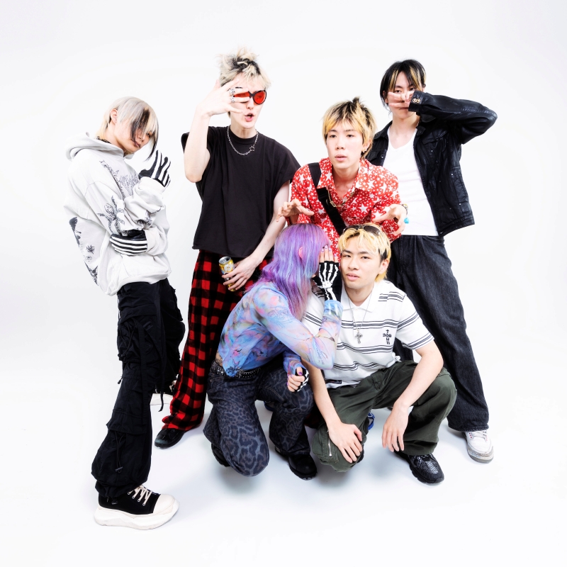 チケットは缶バッジ！新プロジェクト「NO CAPTURE」、第一弾はSUSHIBOYS × STARKIDS の初ツーマンに決定！
